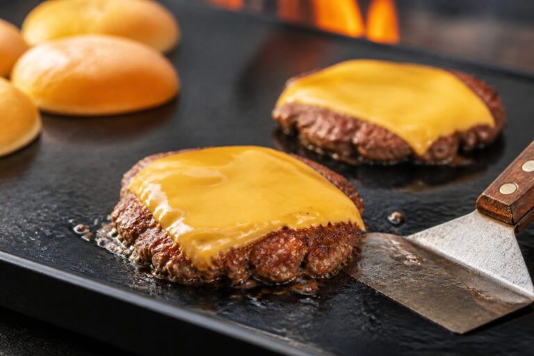 make smashburger on grill