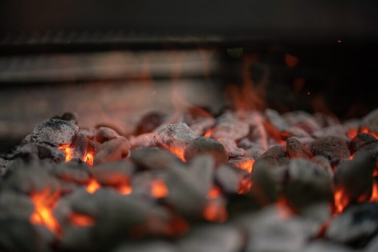 Hardwood Briquettes (10kg)