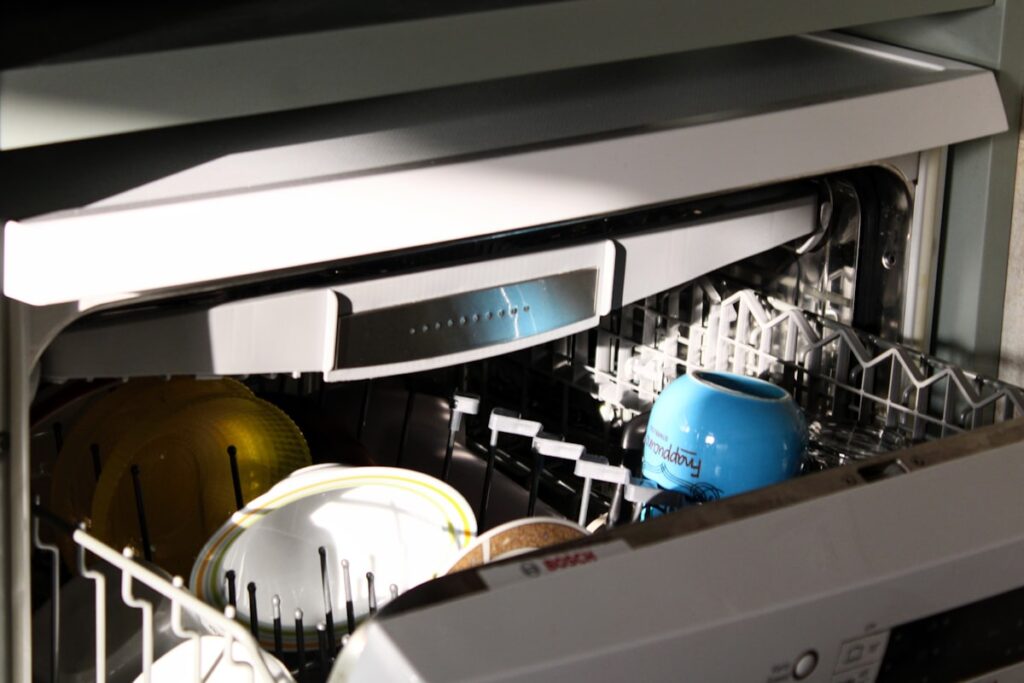 Hood / Pass-Through Dishwasher